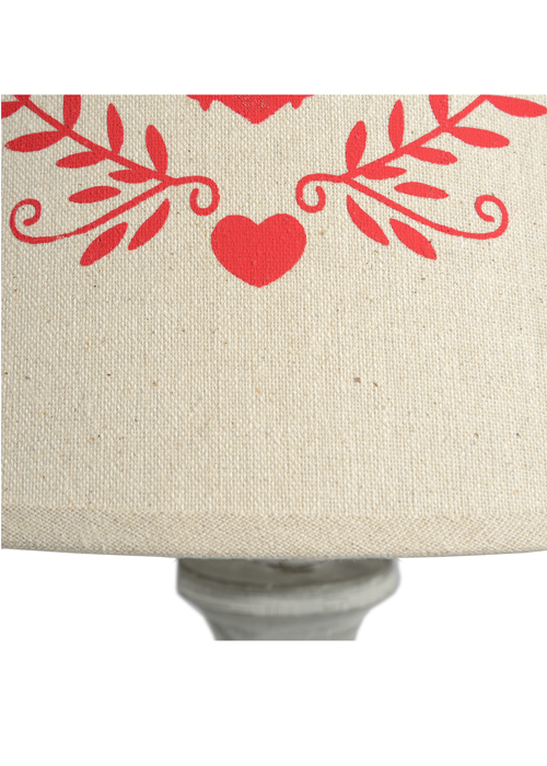 7873-b French Farmhouse Style Red Heart Antique Cream Wooden Table Light Lamp