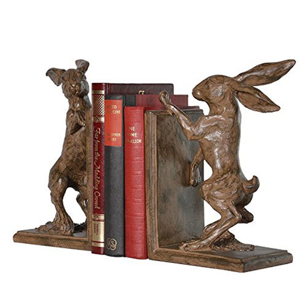 nan129_2_Rustic Boxing Hare Brown Bookends