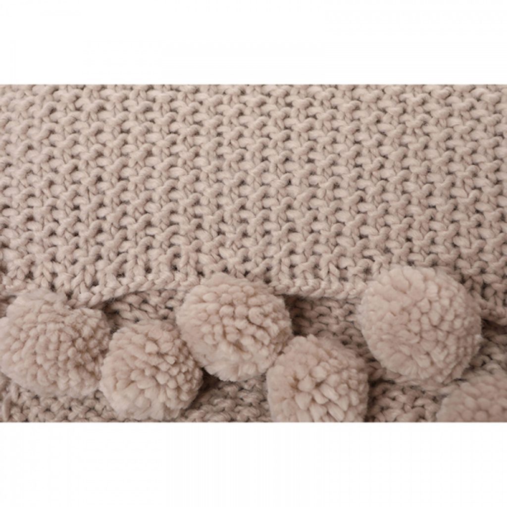 47962 Pom Pom mouse Blanket b