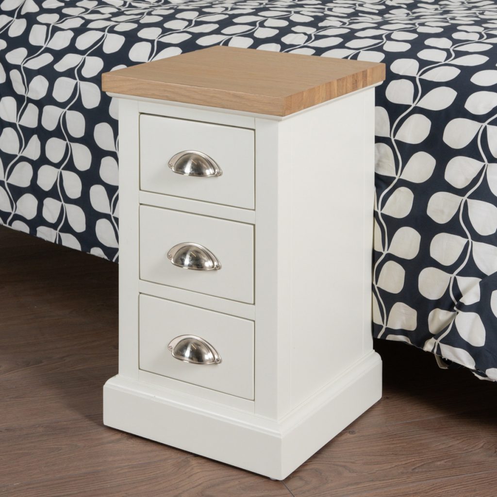 19333-d Farmhouse Style White Bedside Table