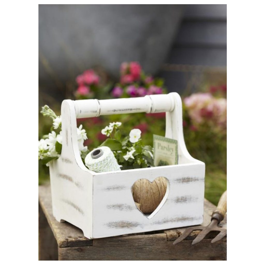 5SS66 Vintage Style Heart Wooden Trug 